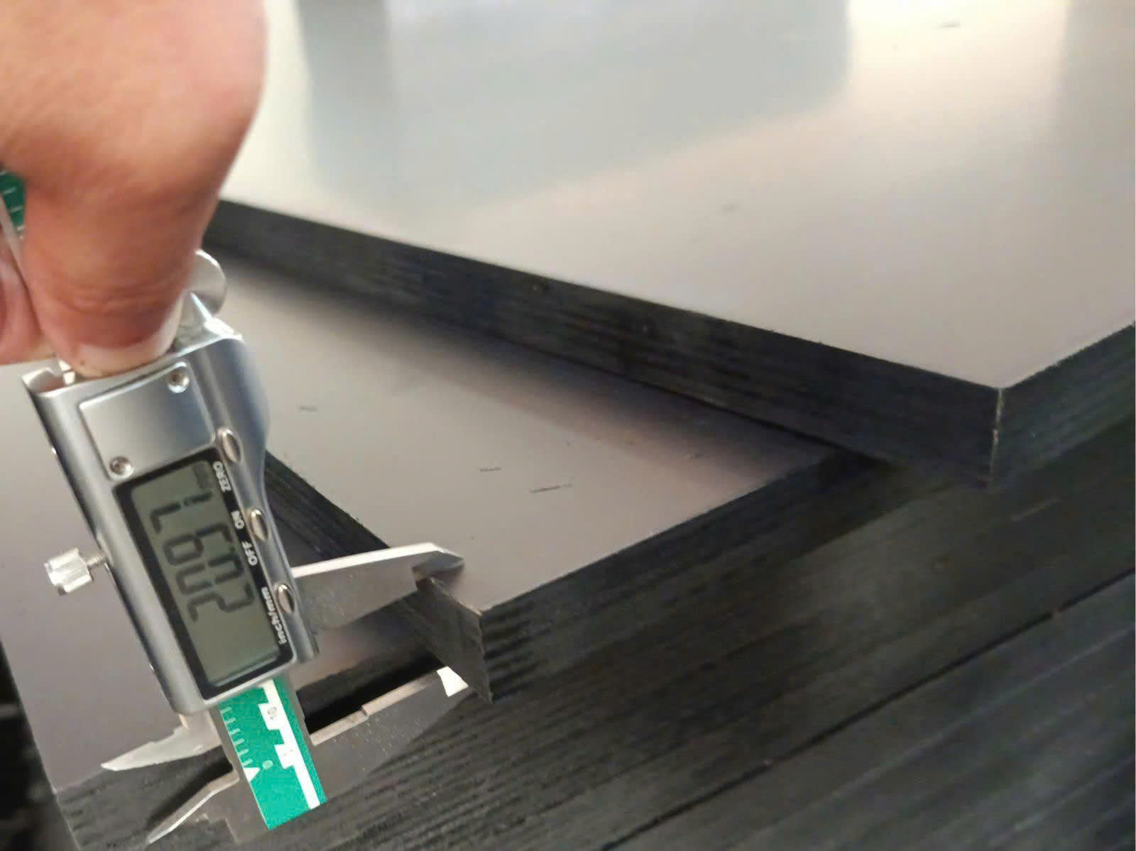  core veneer jointed by composer machine