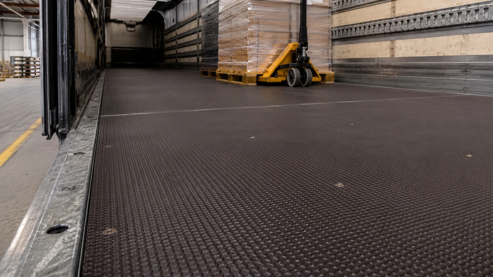 best-plywood-for-trailer-flooring 